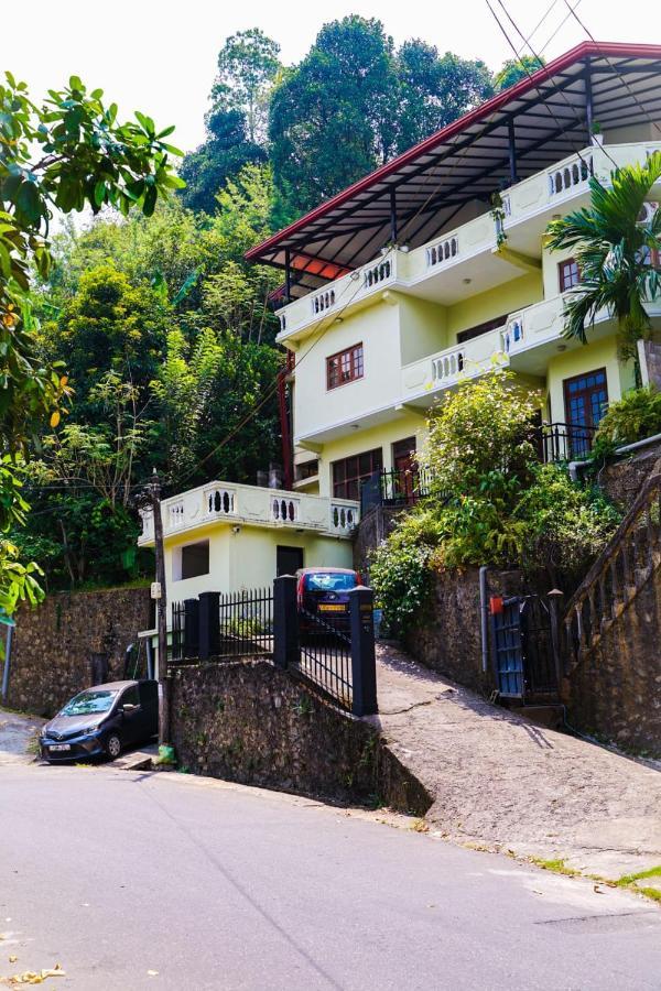 The Bbc Cheliyan Villa 康提 外观 照片